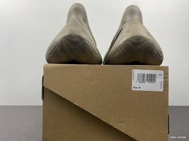 hype Yeezy GX4472 Stone Sage Adidas Foam RNNR 0512